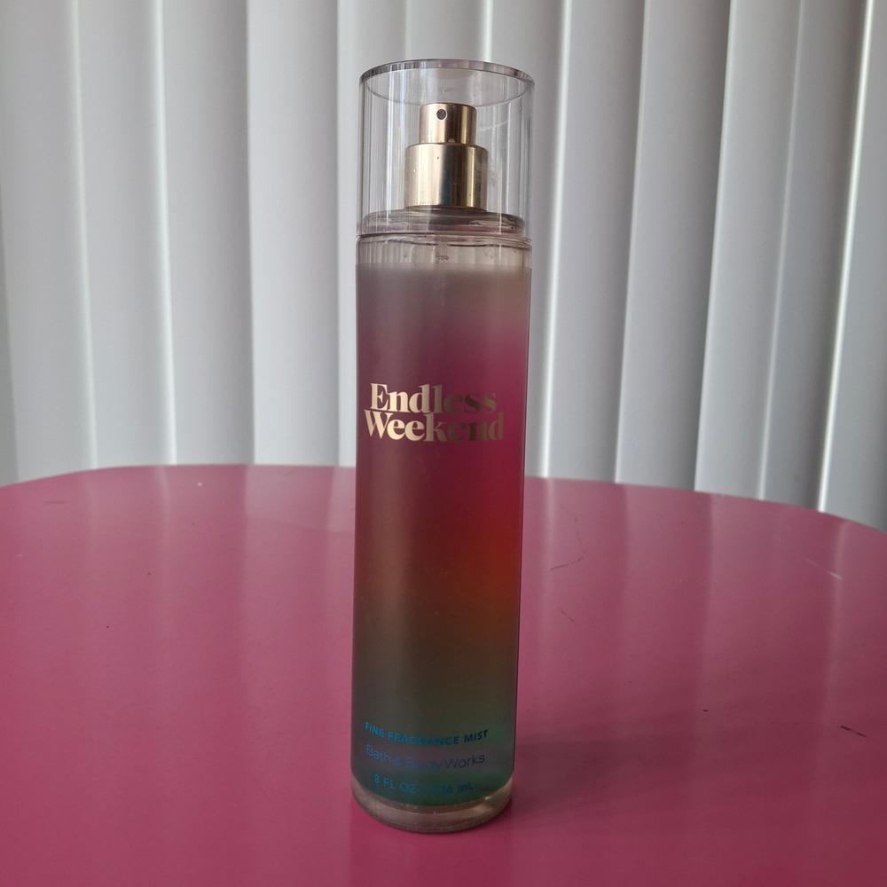 Bath & Body Works‎ ENDLESS WEEKEND Fine Fragrance Mist 8 oz Discontinued